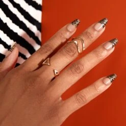 Kitty Claws -Nail Polish Store PO102 KittyClaws Hand Final