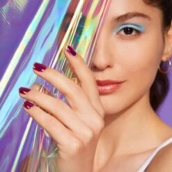 Electric Orchid -Nail Polish Store PO330 ElectricOrchid Lifestyle2 FINAL